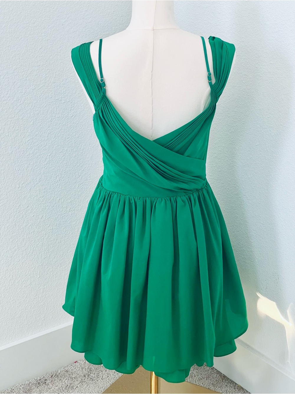 Ark & Co Emerald Green V‑Neck Sleeveless Skater Dress - Picture 3 of 7